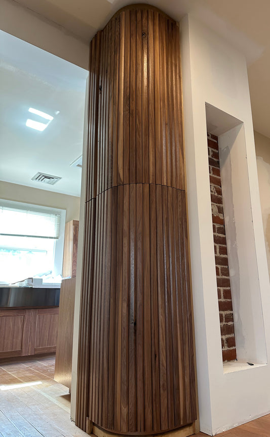 Corner cabinet